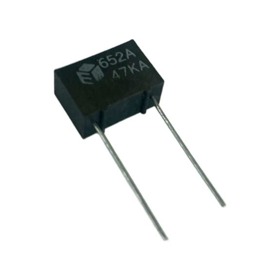 652A1A474K Capacitor Metallized Polycarbonate, Flame Retardant Epoxy case, Rectangular Radial Leads, .47MFD 22AWG 10% 50V, Bulk, RoHS