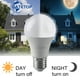 thumbnail image 2 of Bombilla LED de anochecer a amanecer, 10 W, E27, B22, sensor de luz para exteriores, CA 220 V, luz de día y noche, encendido y apagado automático, lámpara inteligente LED, 2 of 5
