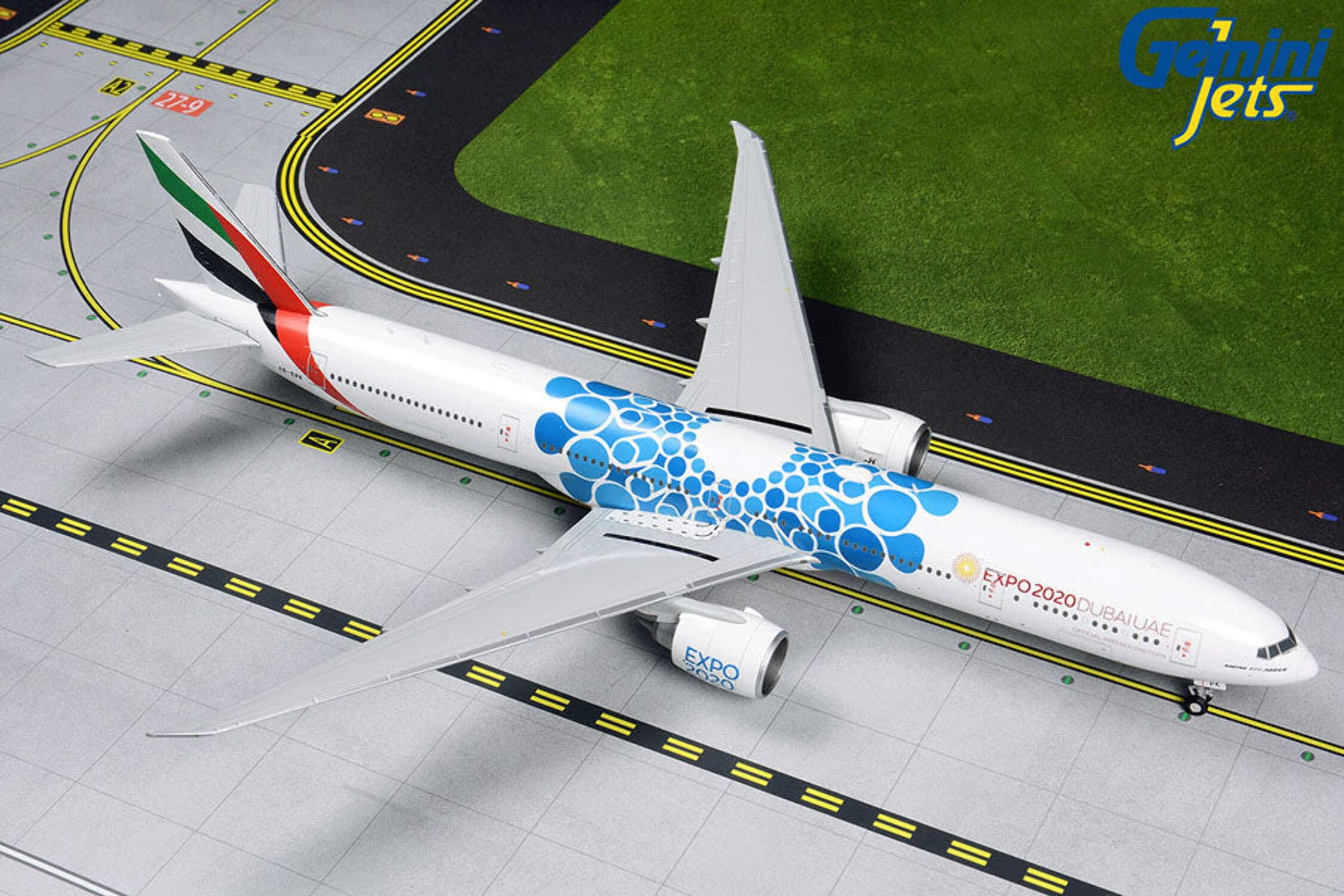 Gemini Jets GJ1682 1 isto 400 Qatar A350-1000 Model Airplane