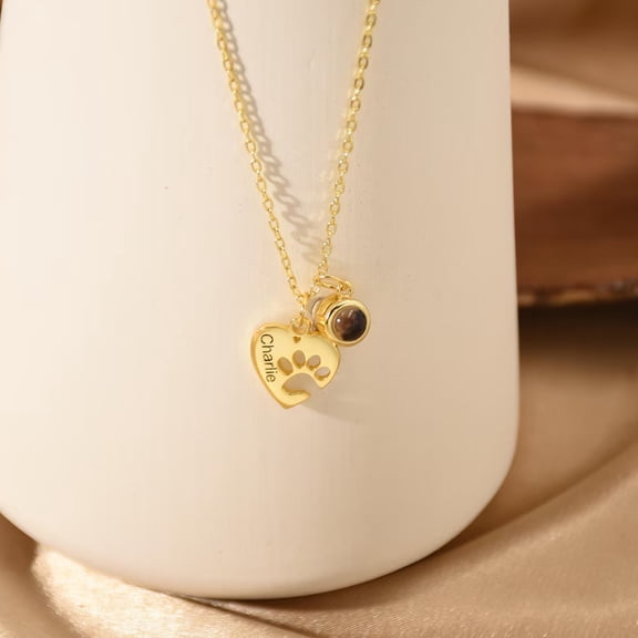 Custom Name Picture Necklace Personalized Photo Projection Necklaces Engraved Text Dog Cat Paw Pet Necklace Memorial Gifts