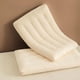 thumbnail image 1 of Almohada de fibra de soja • Almohada de soporte cervical de perfil bajo • 600g • 48x74cm • Diseño de panal transpirable • Lavable a máquina • Beige, 1 of 6