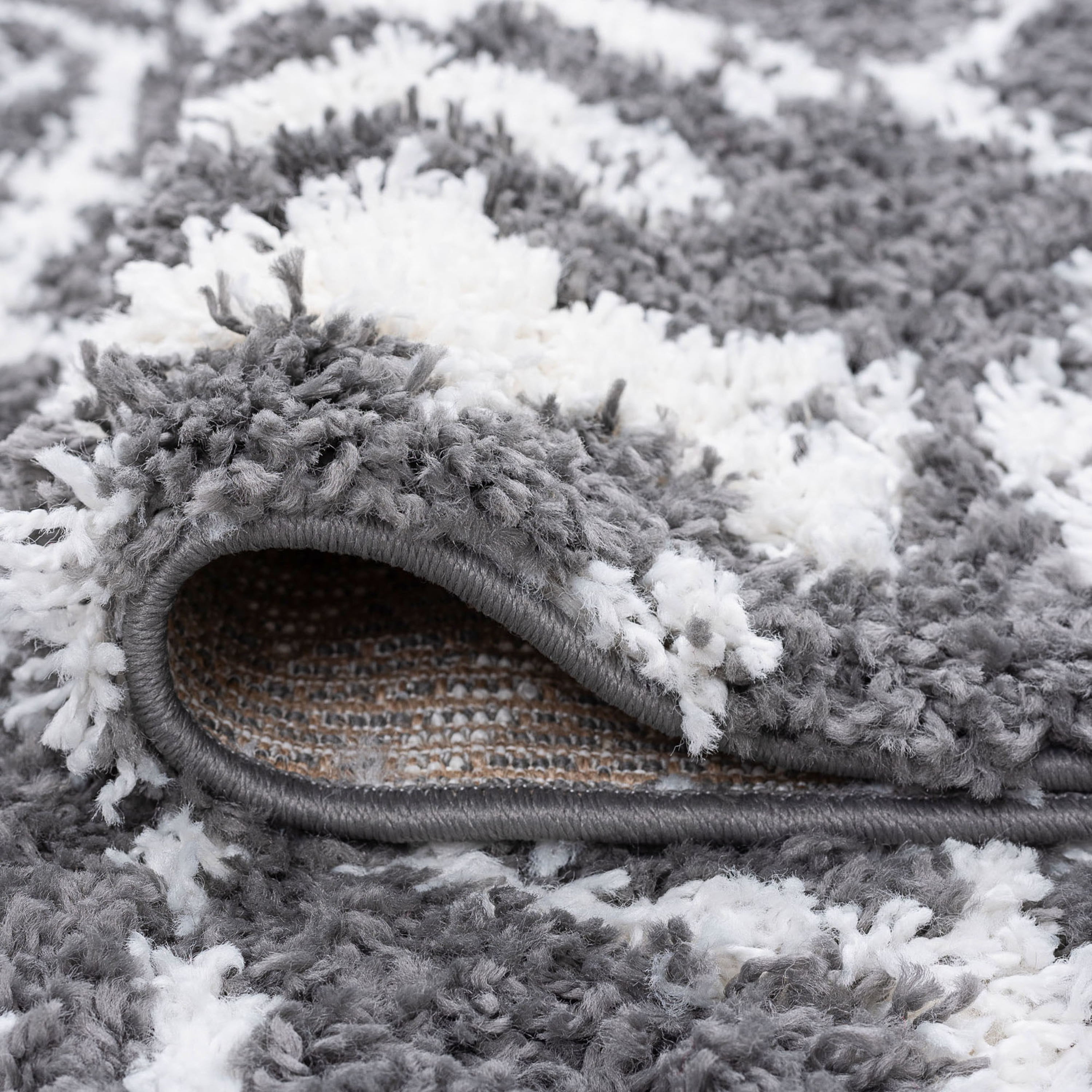 Jersey Shag Contemporary Geometric Gray and White Polypropylene Indoor Area Rug, 3'x5' Rectangle