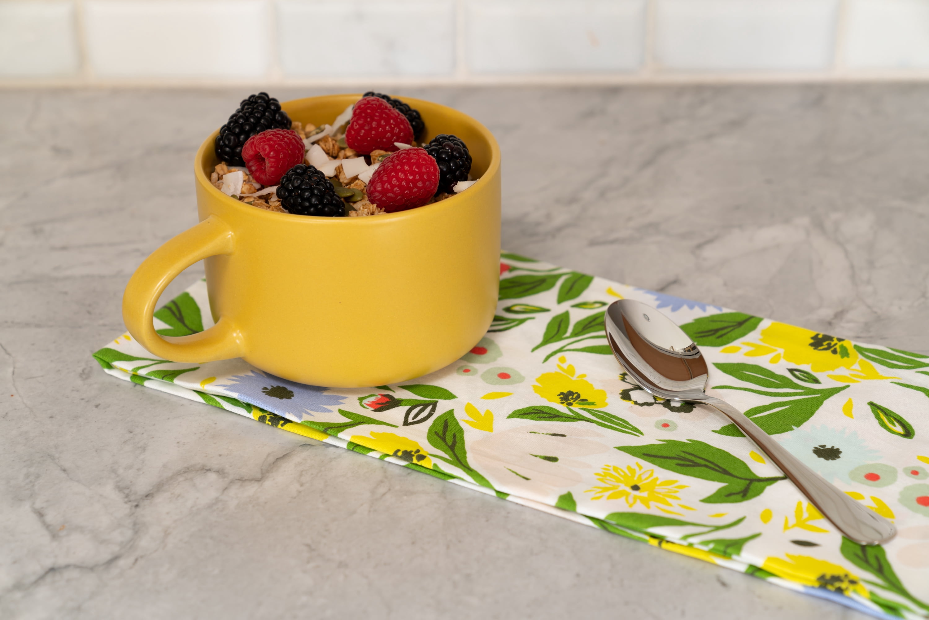10 Strawberry Street Wazee Matte 16 Piece Coupe Dinnerware Set, Honey Gold