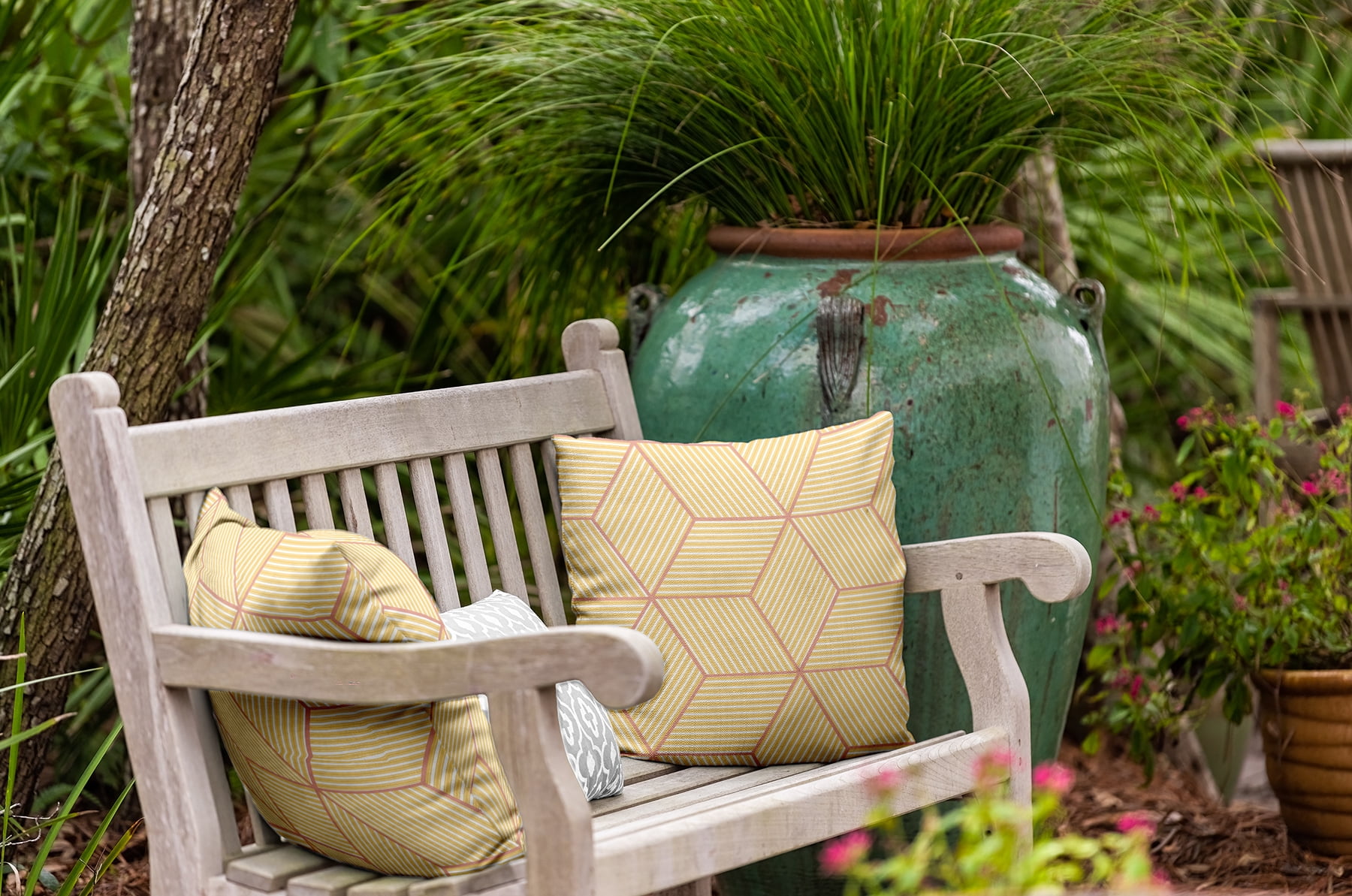 Simply Daisy 20" x 20" Cube Stack Indoor/Outdoor Throw Pillow, Daffodil (1 count)