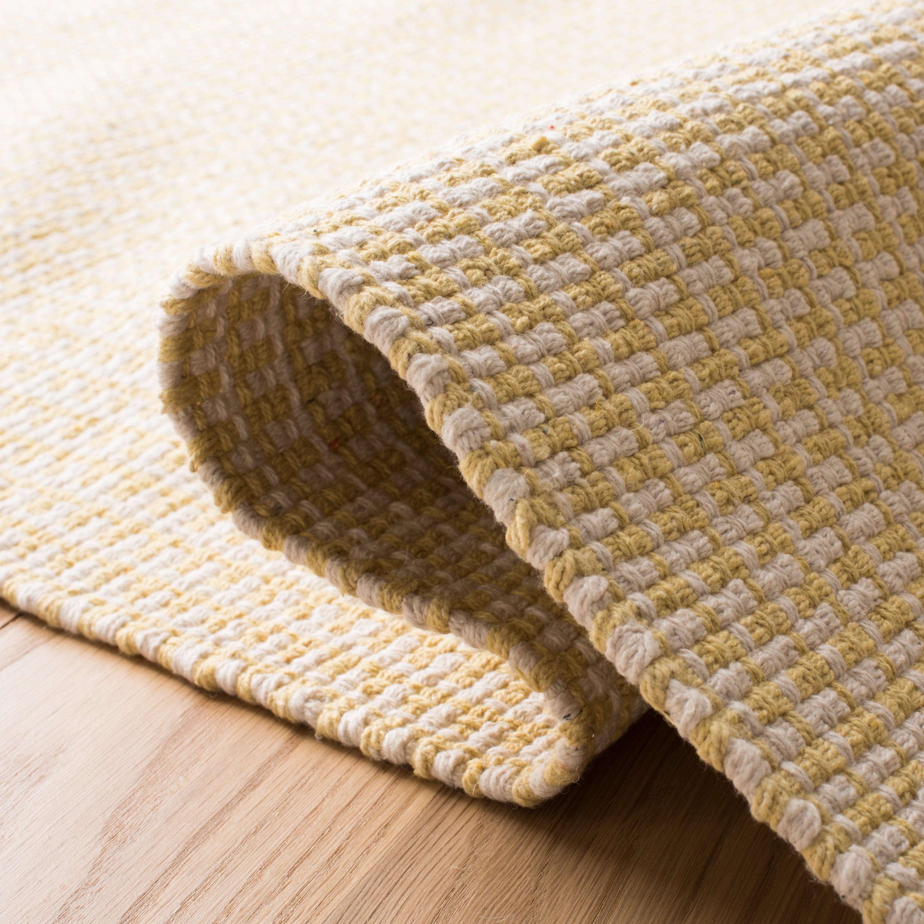 SAFAVIEH Montauk Patton Geometric Cotton Runner Rug, Ivory/Yellow, 2'3" x 12'