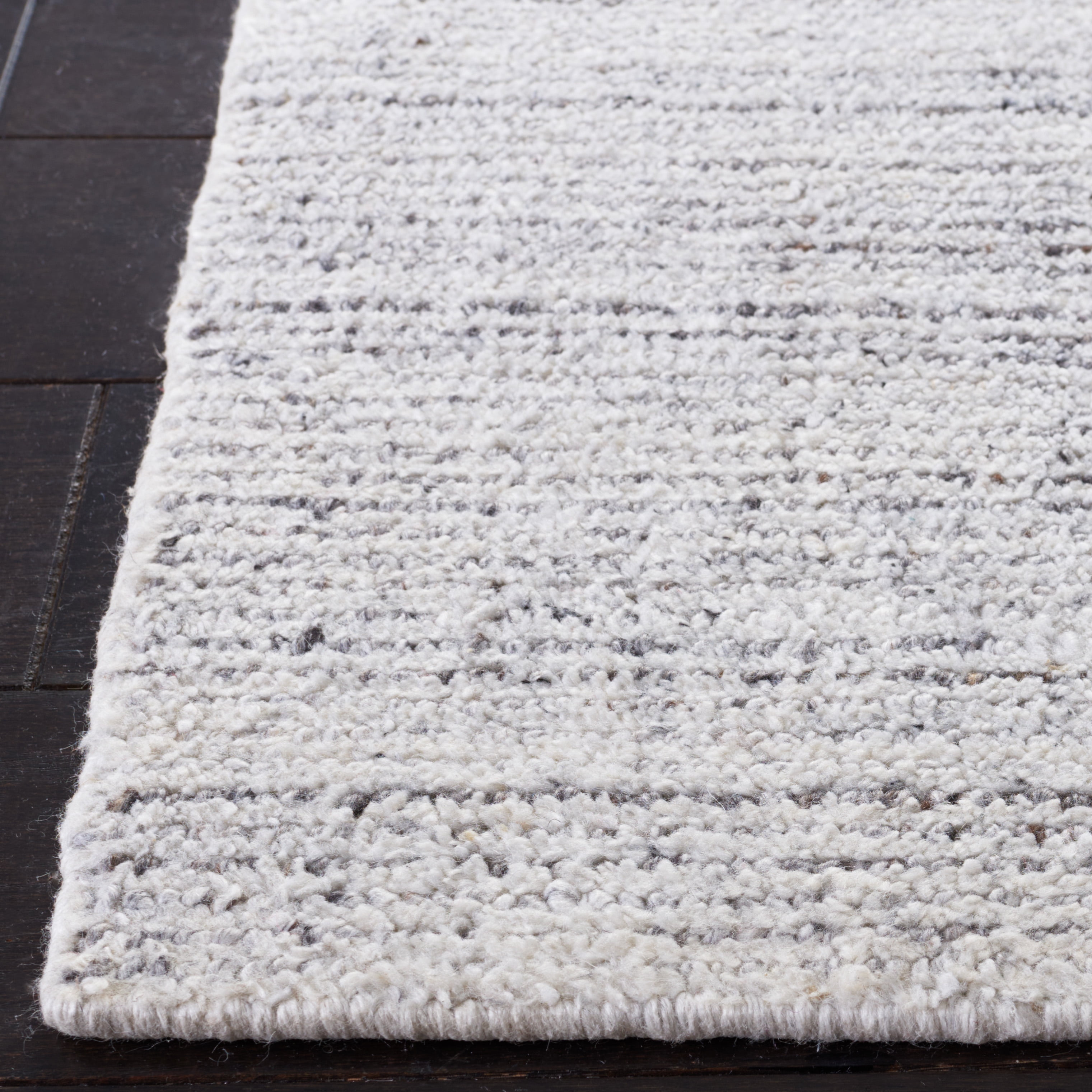 Safavieh Mirage Weldon Distressed Area Rug, Ivory/Gray, 9' x 12'