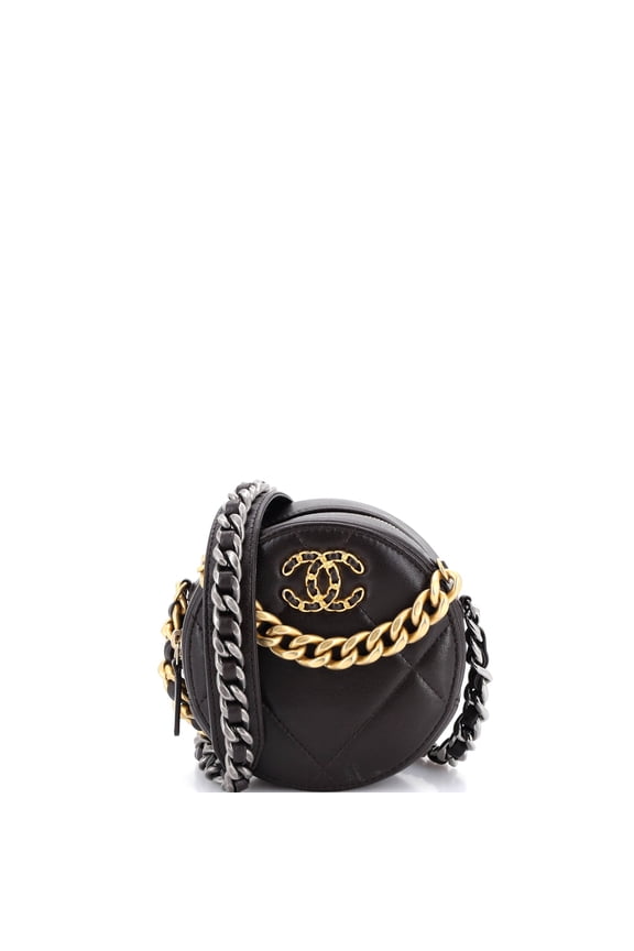 Pre-Owned 19 Round Clutch with Chain Quilted Leather By Rebag