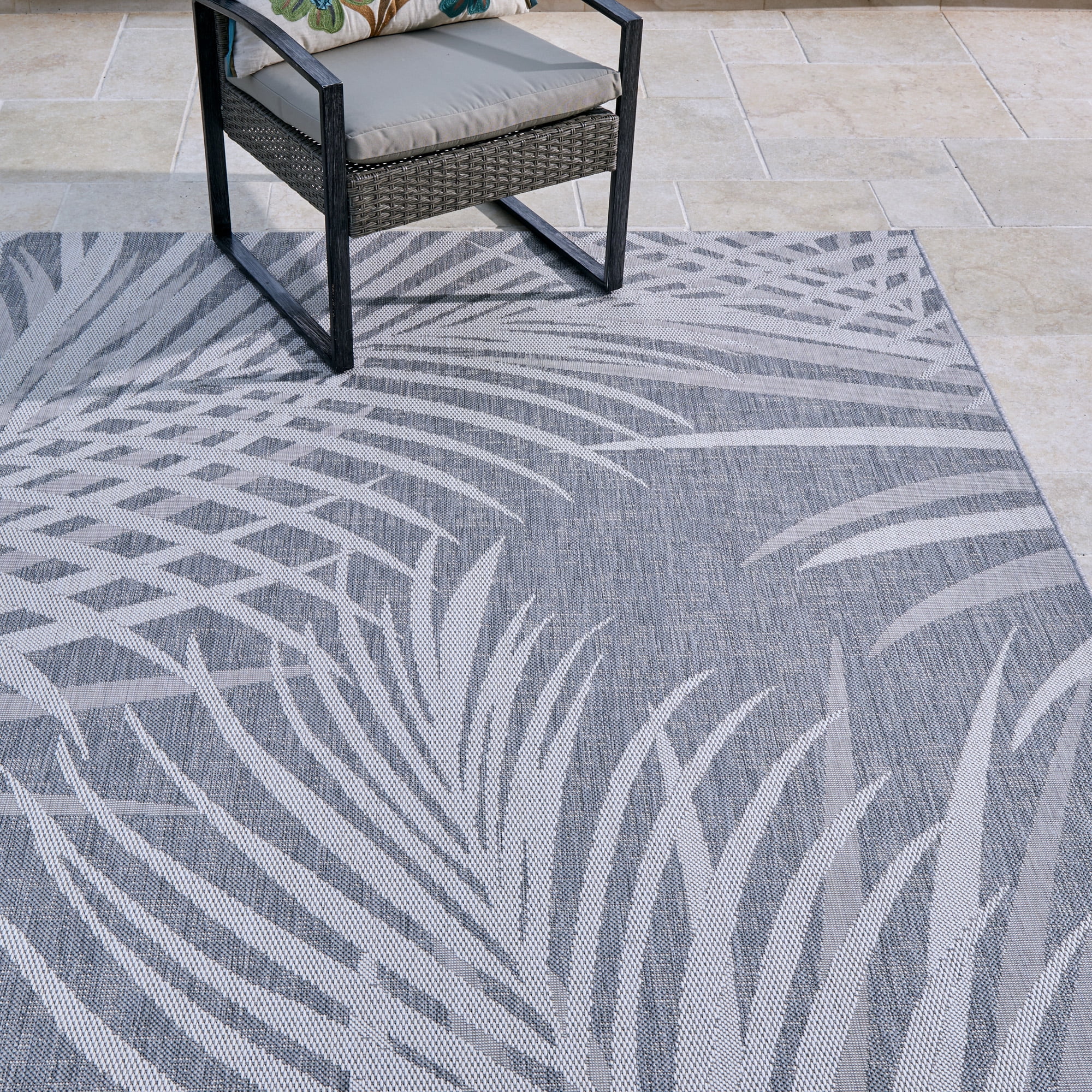 Gertmenian Paseo Paume Coastal Floral Grey and Cream Outdoor Area Rug, 5x7