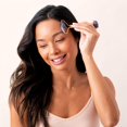 thumbnail image 4 of Rodillo facial Plum Beauty Amethyst que reduce la hinchazón, 4 of 5