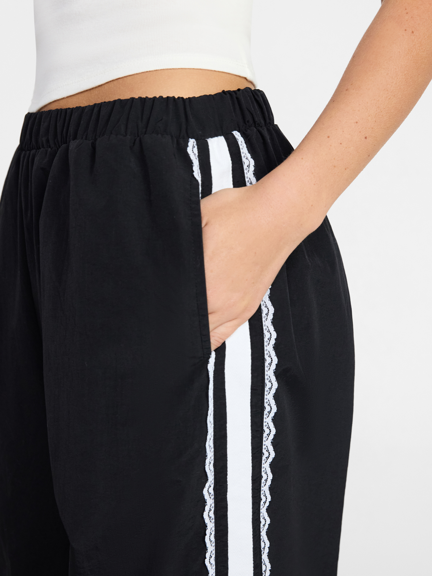 No Boundaries Lace Side Stripe Track Pants, 30.5'' Inseam, Women's XXS-XXL