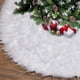 thumbnail image 2 of Cubierta de la base del árbol de Navidad Alfombra de piel sintética blanca Adorno de Año Nuevo (78CM), 2 of 6