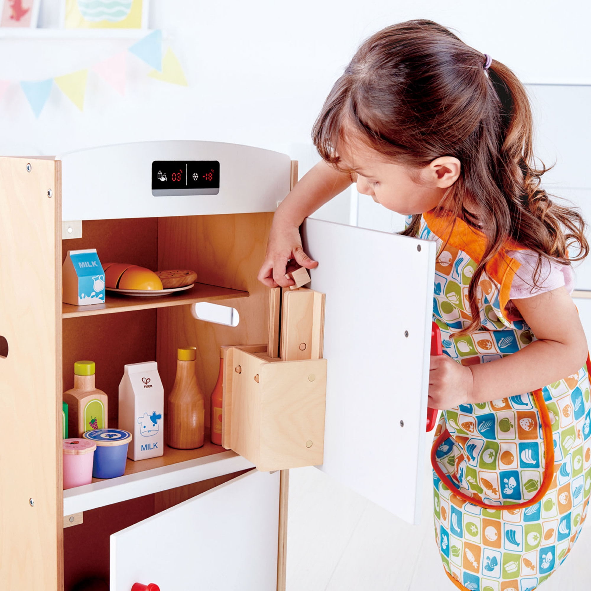 Hape White Gourmet Kitchen Wooden Fridge Freezer Dollhouse