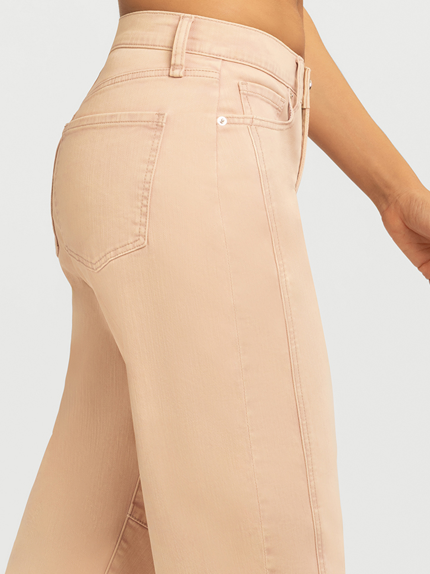 Jessica Simpson Women's and Women's Plus Cherry Cropped Barrel Jeans, 26" Inseam, Sizes 2-24W