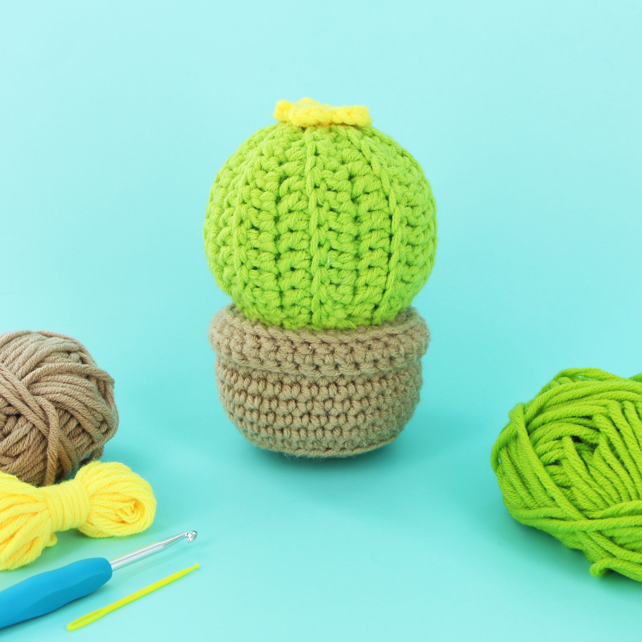 UNIQUE CREATIV CRAFT Crochet Kit – Cactus, 1 pc, Age 8+, Intermediate, 14×13×14 cm, CROCHET KIT CATUS