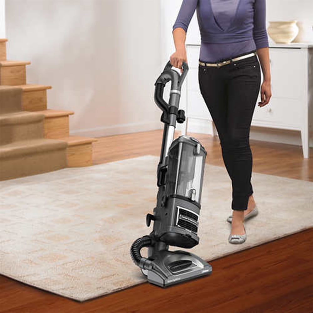 Shark Navigator Lift-Away UV550 XL 