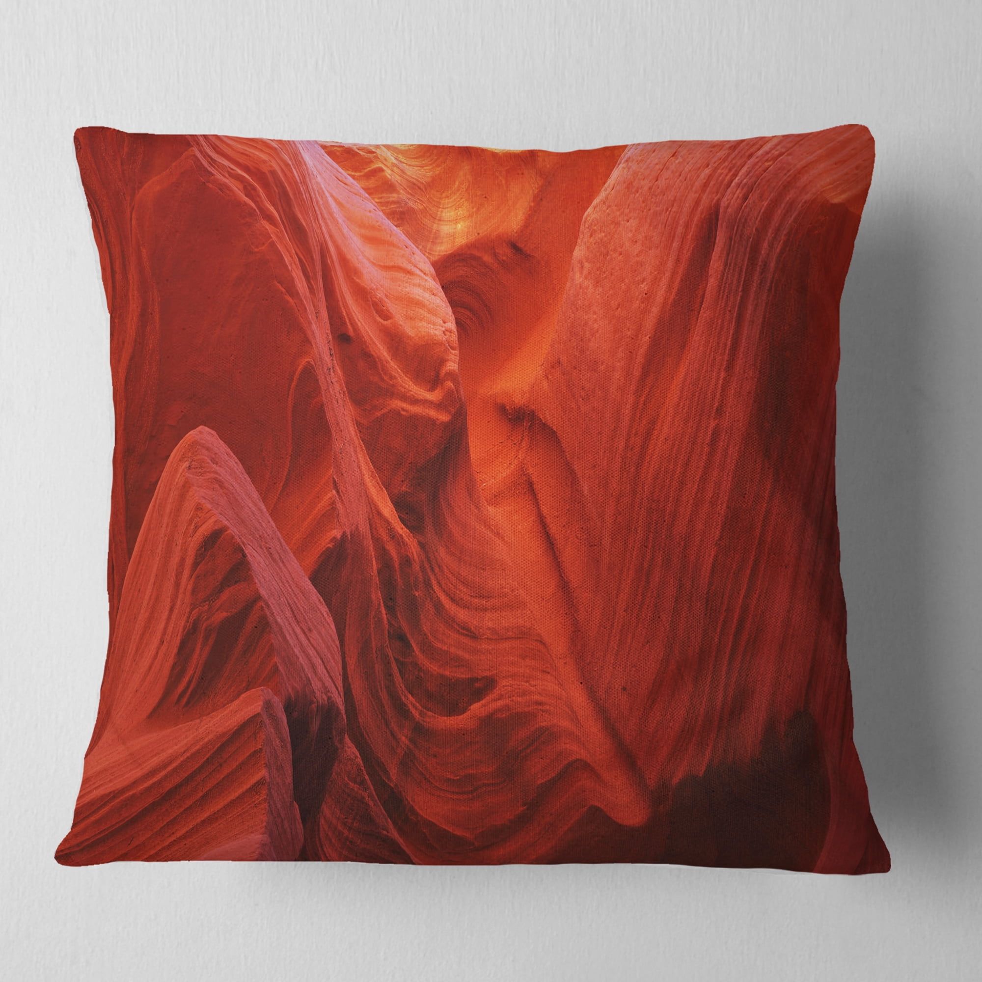Designart Magic Colors of Antelope Canyon - Landscape Photography Throw Pillow - 16x16