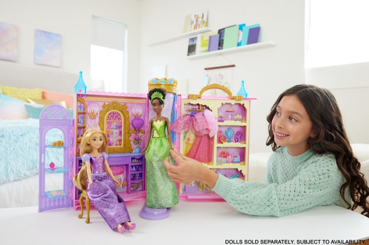 Disney Princess Ready for the Ball Closet Playset & Carriage to Castle Playset, for Girls Ages 3+