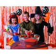 thumbnail image 3 of Set de manzanas hinchables rellenas de juguetes Fun Express Carnival Halloween, 3 of 5
