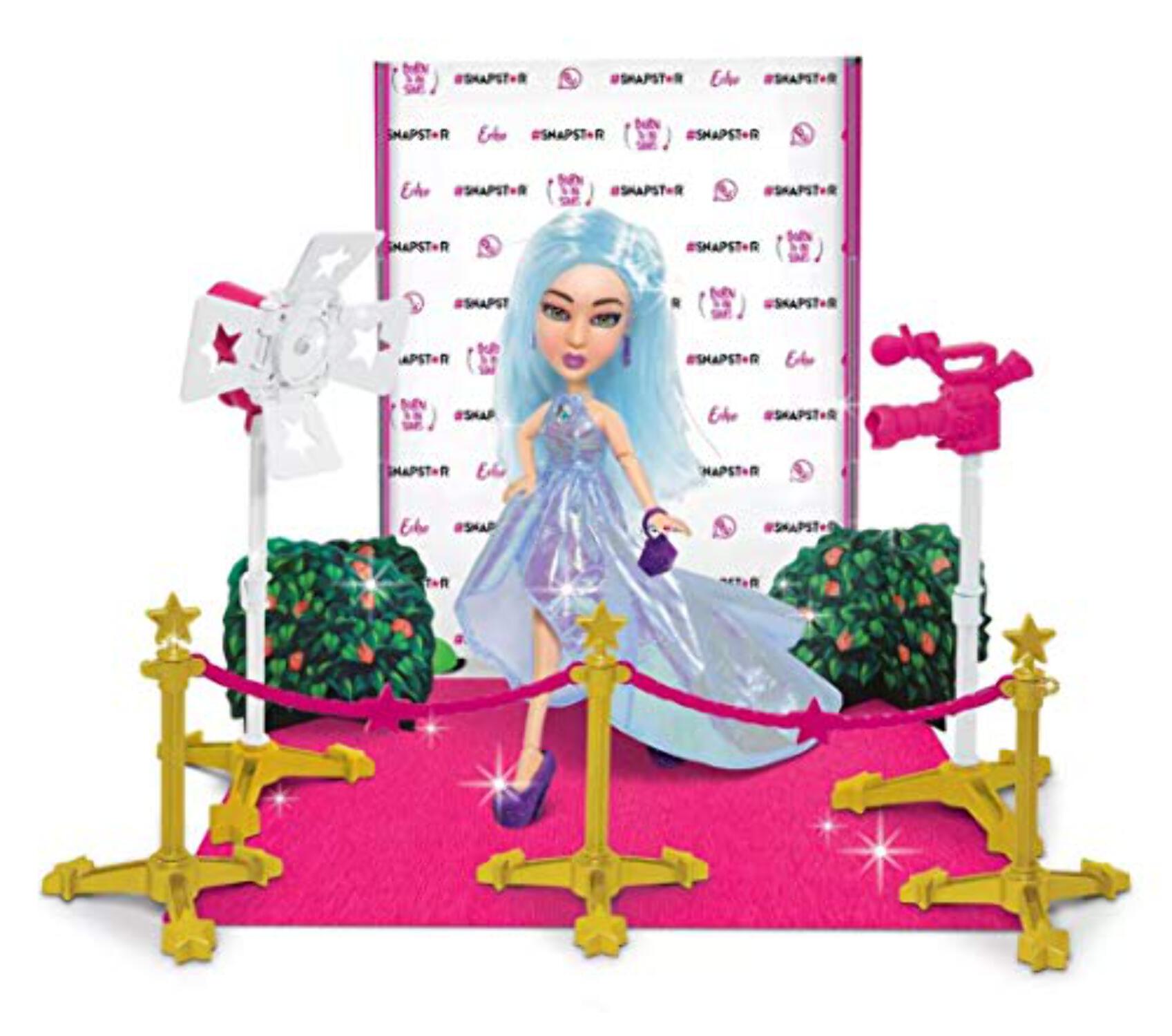 #SNAPSTAR Pop Royalty: Echo's Debut on the Pink Carpet