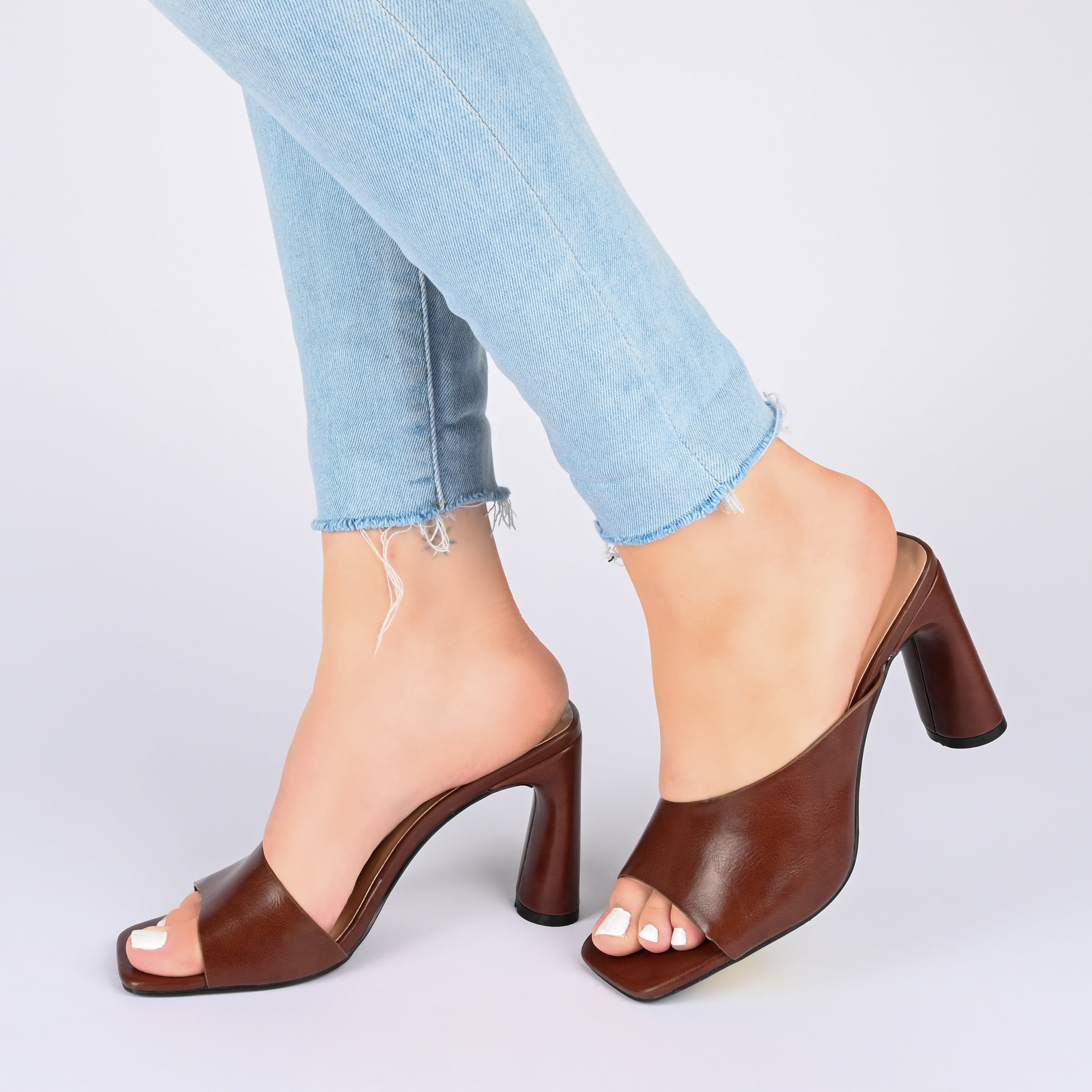 Journee Collection Womens Dola Faux Leather Dressy Heels
