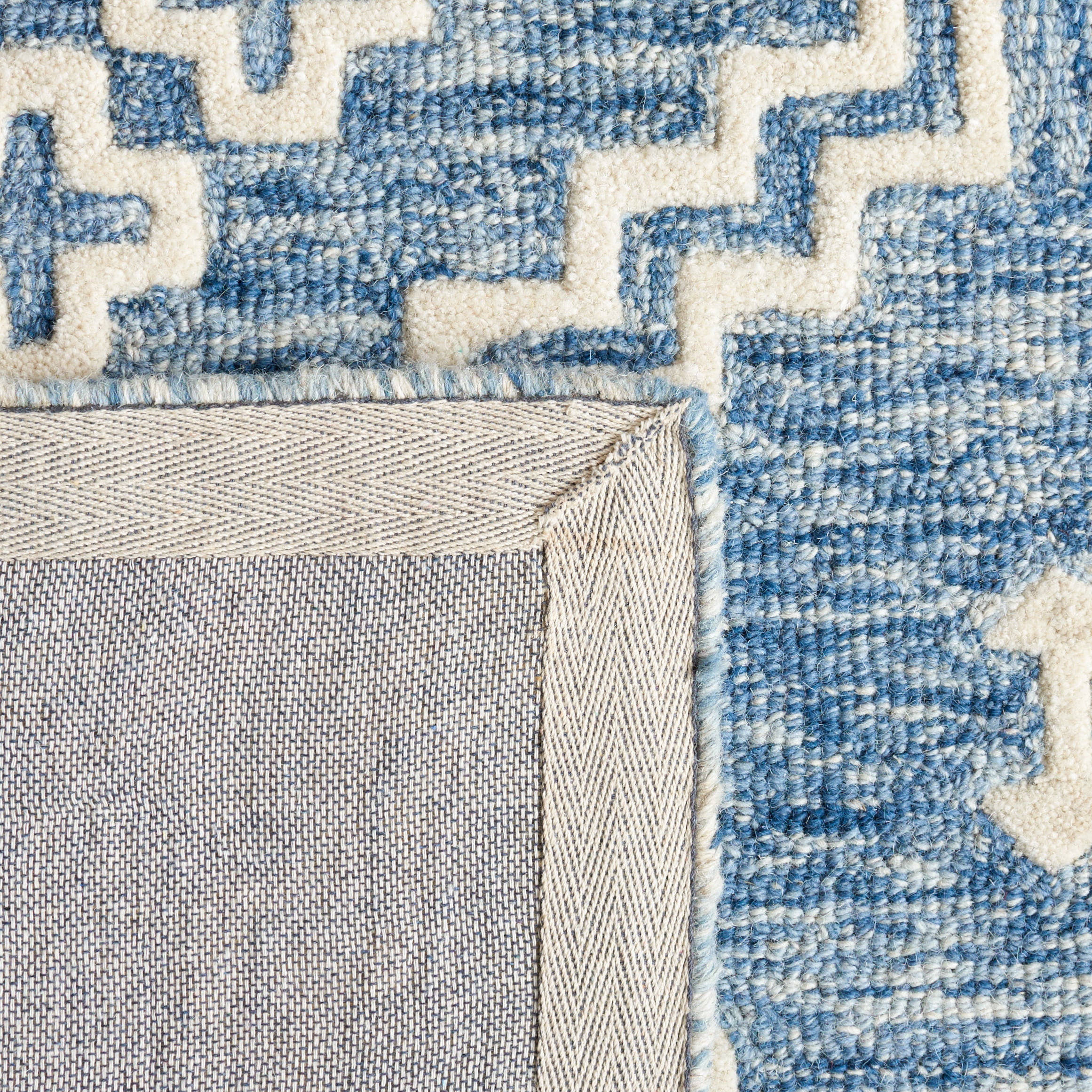 Safavieh Abstract Adolf Geometric Wool Area Rug, Blue/Ivory, 6' x 6' Round