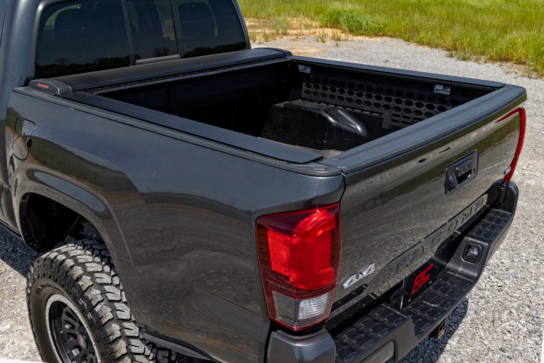 Rough Country Retractable Bed Cover for 16-23 Toyota Tacoma