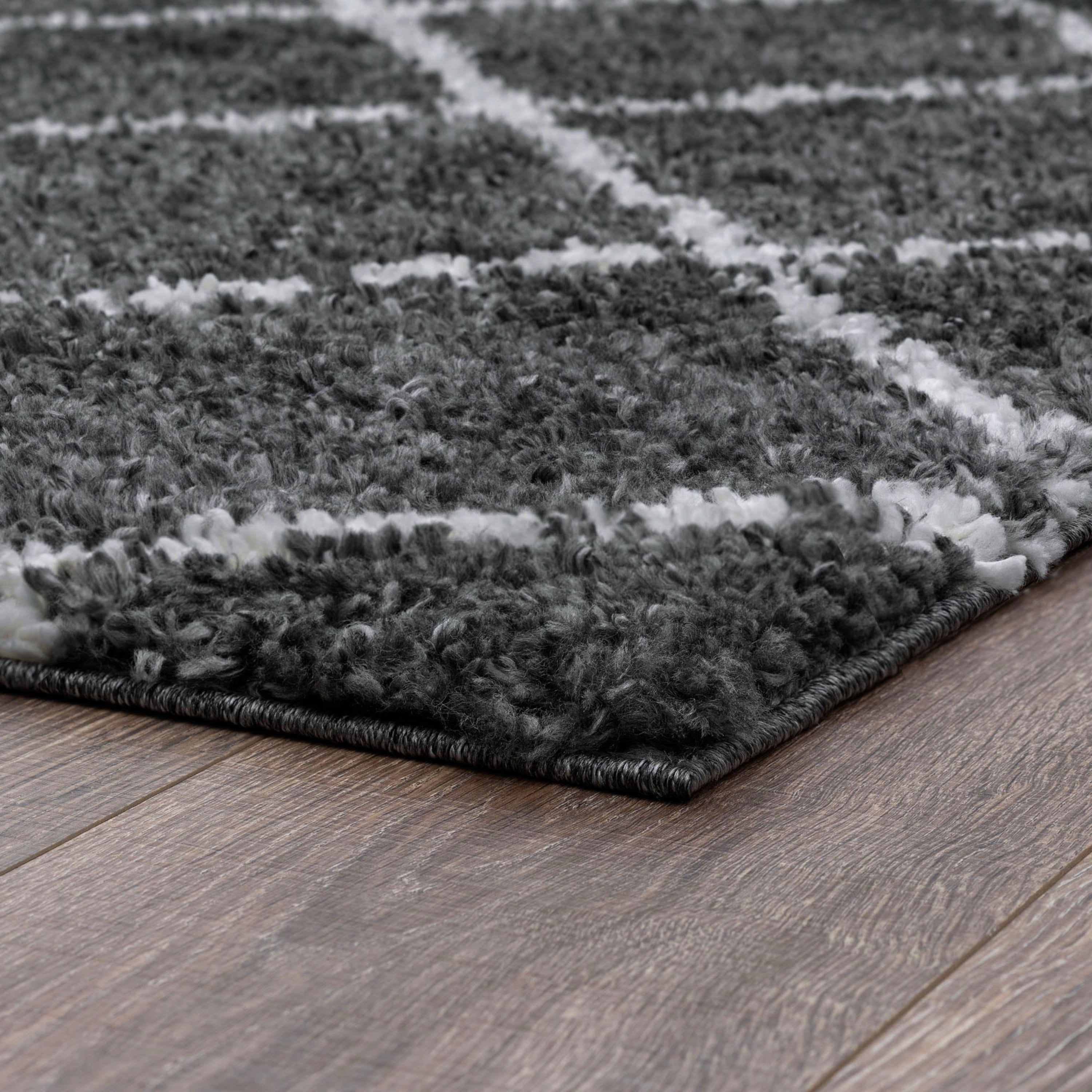Bliss Rugs Transitional Diamond 2'3'' x 7'3'' Gray and White Polypropylene Indoor Runner Rug, 2'3'' x 7'3''