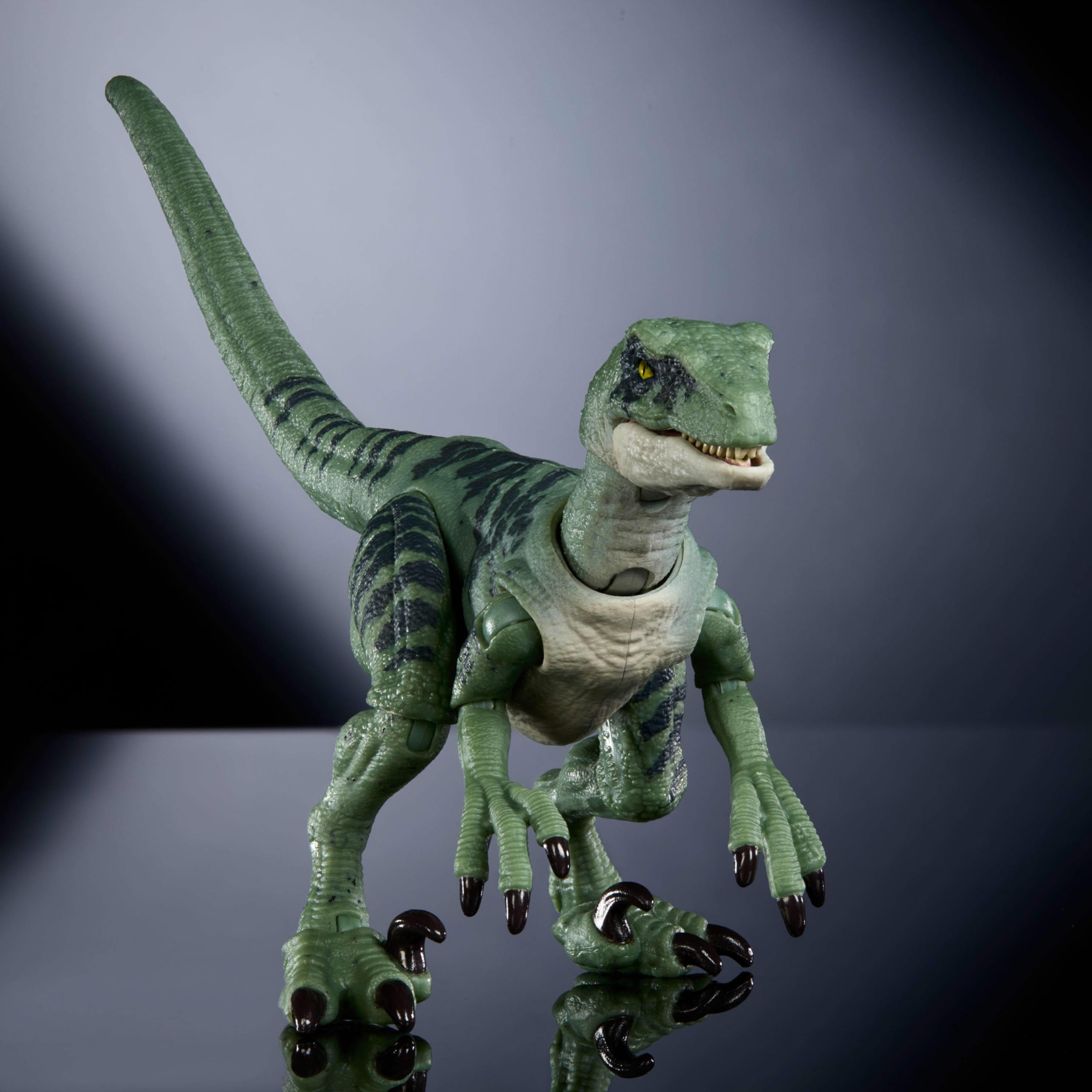 Jurassic World Hammond Collection - Velociraptor Delta Action Figure