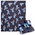 thumbnail image 1 of Manta polar con estampado Disney Stitch, 150 cm x 130 cm, color azul, 1 of 6