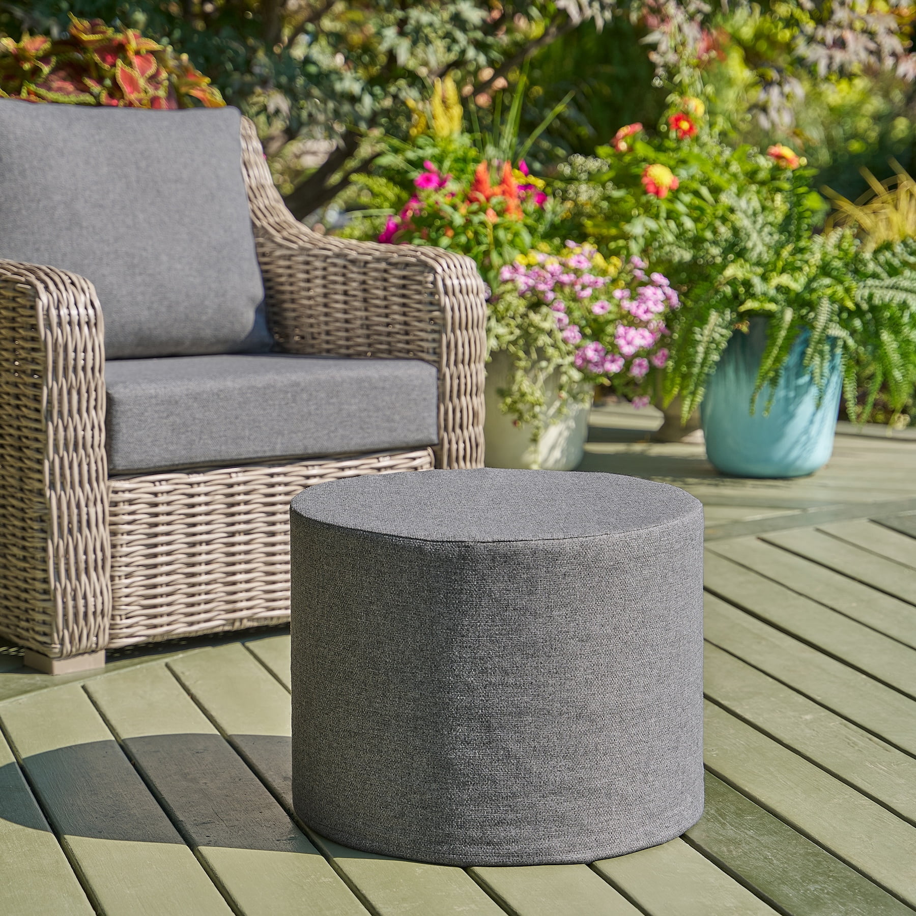 Better Homes & Gardens 20" Round Outdoor Pouf Ottoman, 1-Piece, Grey