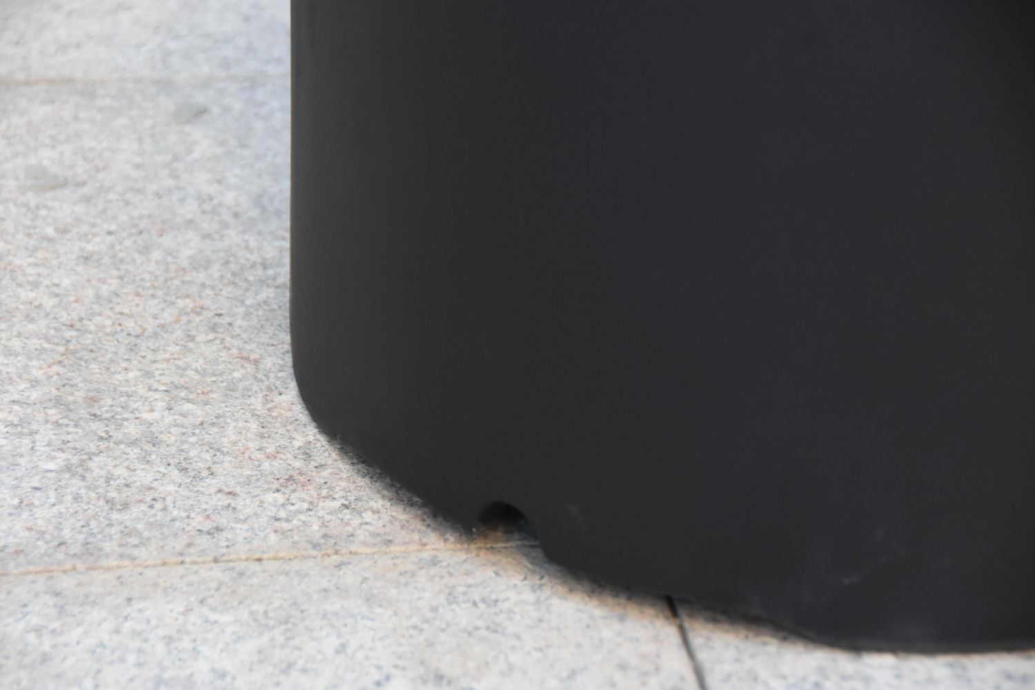 Modeno Glass-Fiber Reinforced Concrete Propane Tank Cover – Multi-Functional Outdoor Side Table, Plant Stand, or Stool- Black