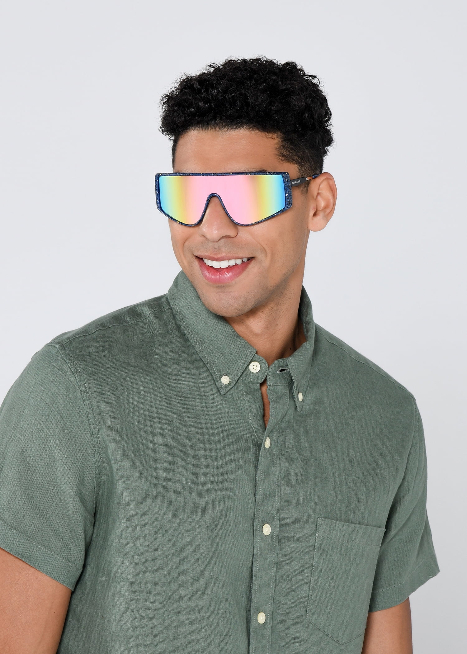 a083552a-bcc3-42a9-b252-