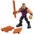 thumbnail image 2 of WWE Knuckle Crunchers Figurine articulée et acc. Dominik Mysterio, 2 of 6
