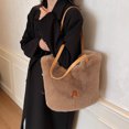 thumbnail image 3 of Bolso Borroso para Axila Hombro Mujer Sólido Felpa Gran Capacidad, 3 of 9