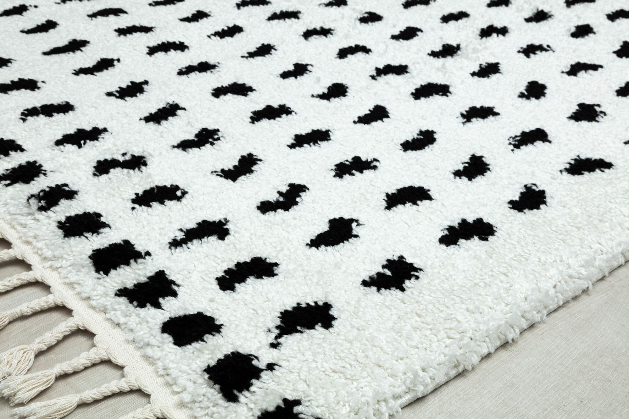 Rugs America BT15B Calm Creation Dots Modern White Area Rug, 2'6" x 4'