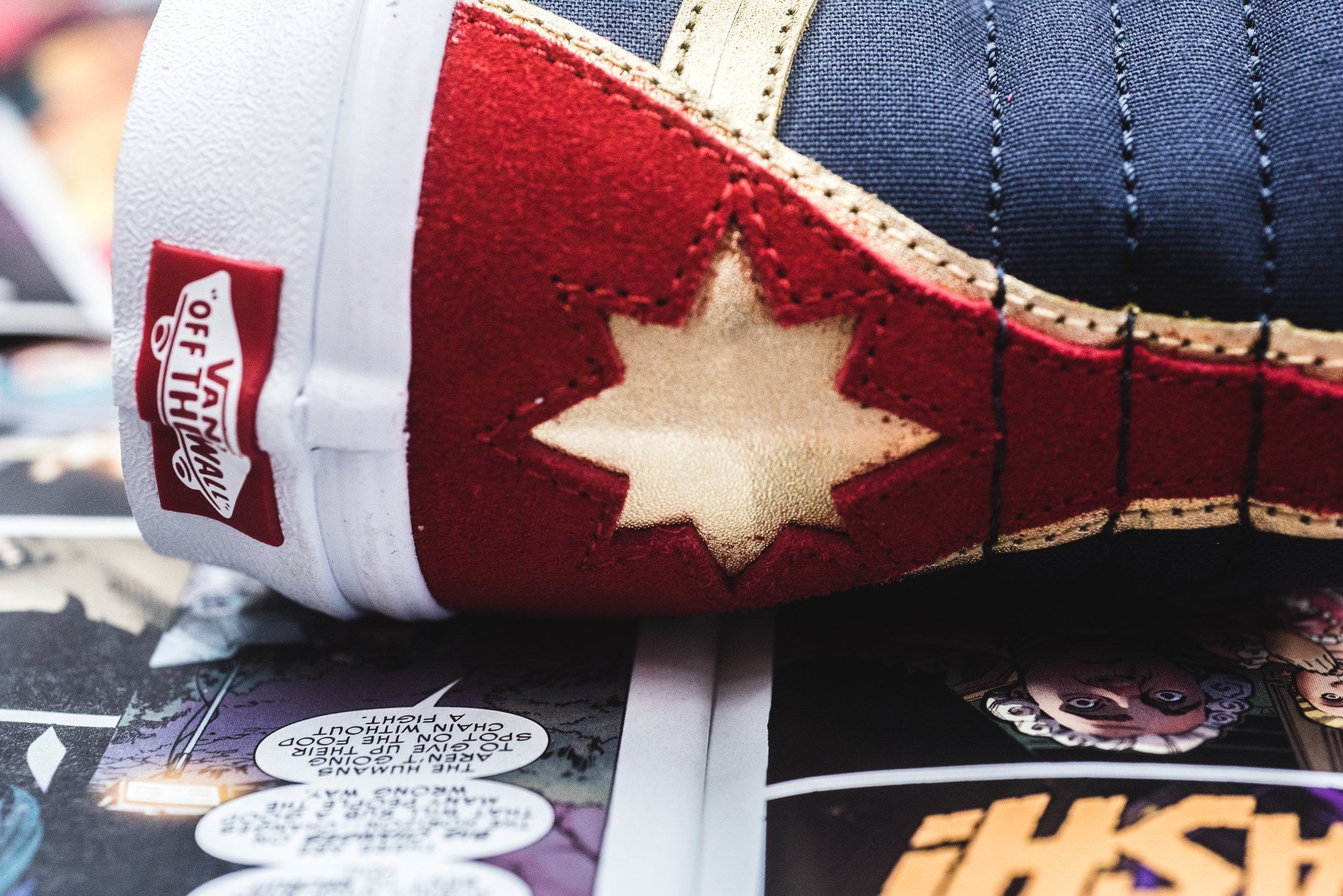 vans sk8 hi captain marvel