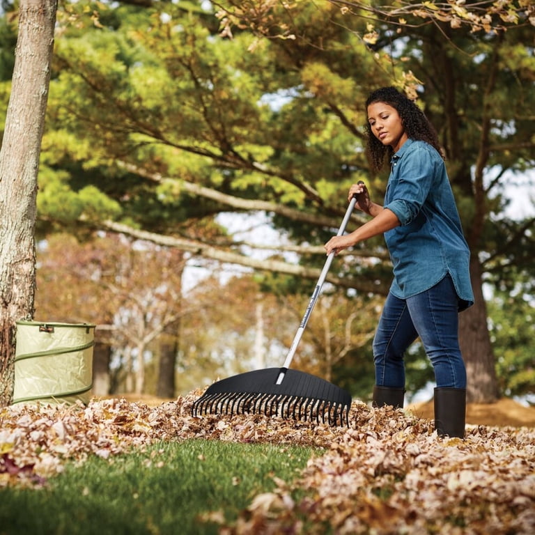 Fiskars 67 in Poly Leaf Rake with Aluminum Handle photo 6