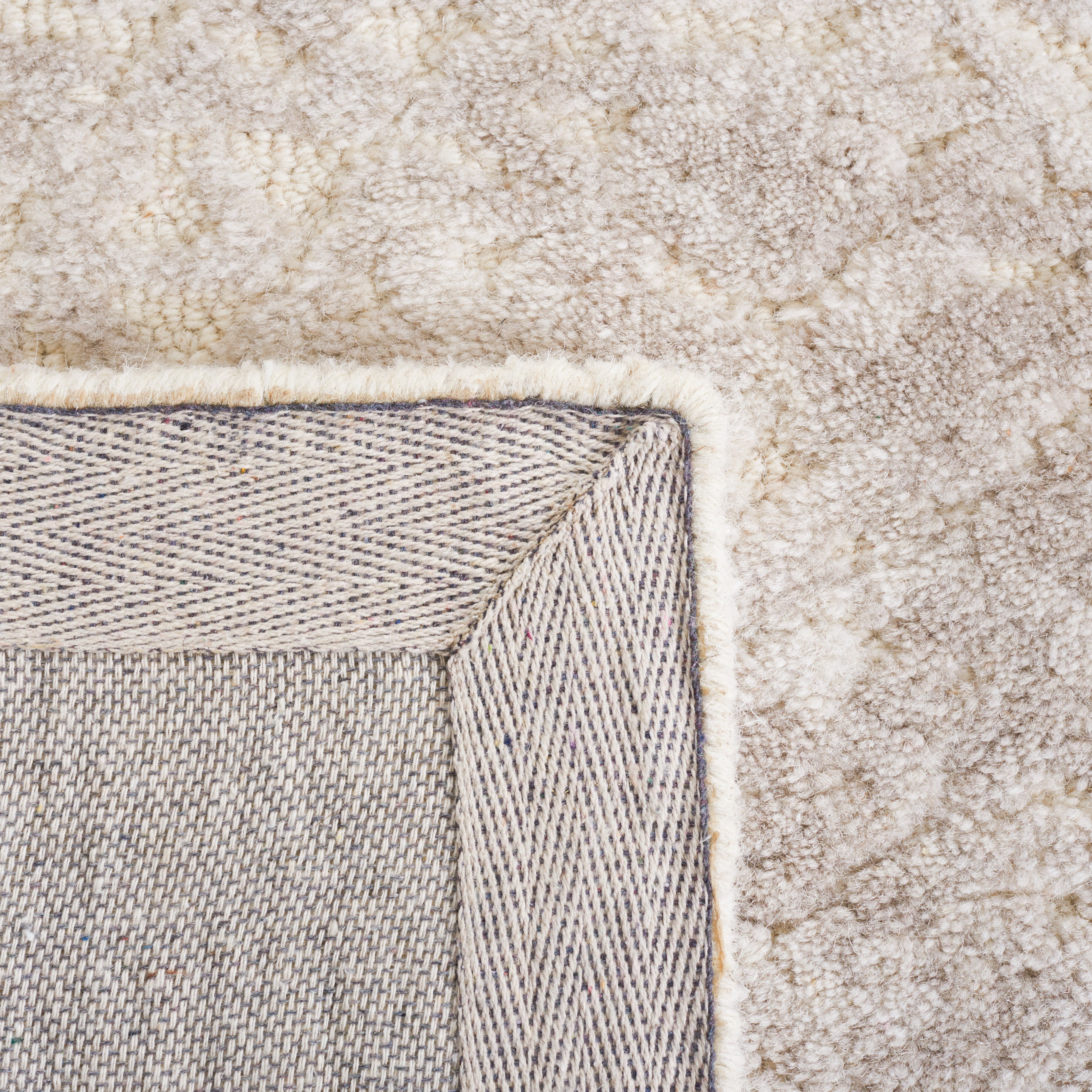 SAFAVIEH Metro Dimitri Medallion Area Rug, Ivory/Grey, 8' x 10'