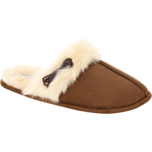 Signature by Levi Strauss & Co. Women's Fur Trimmed Clog Slipper -  
