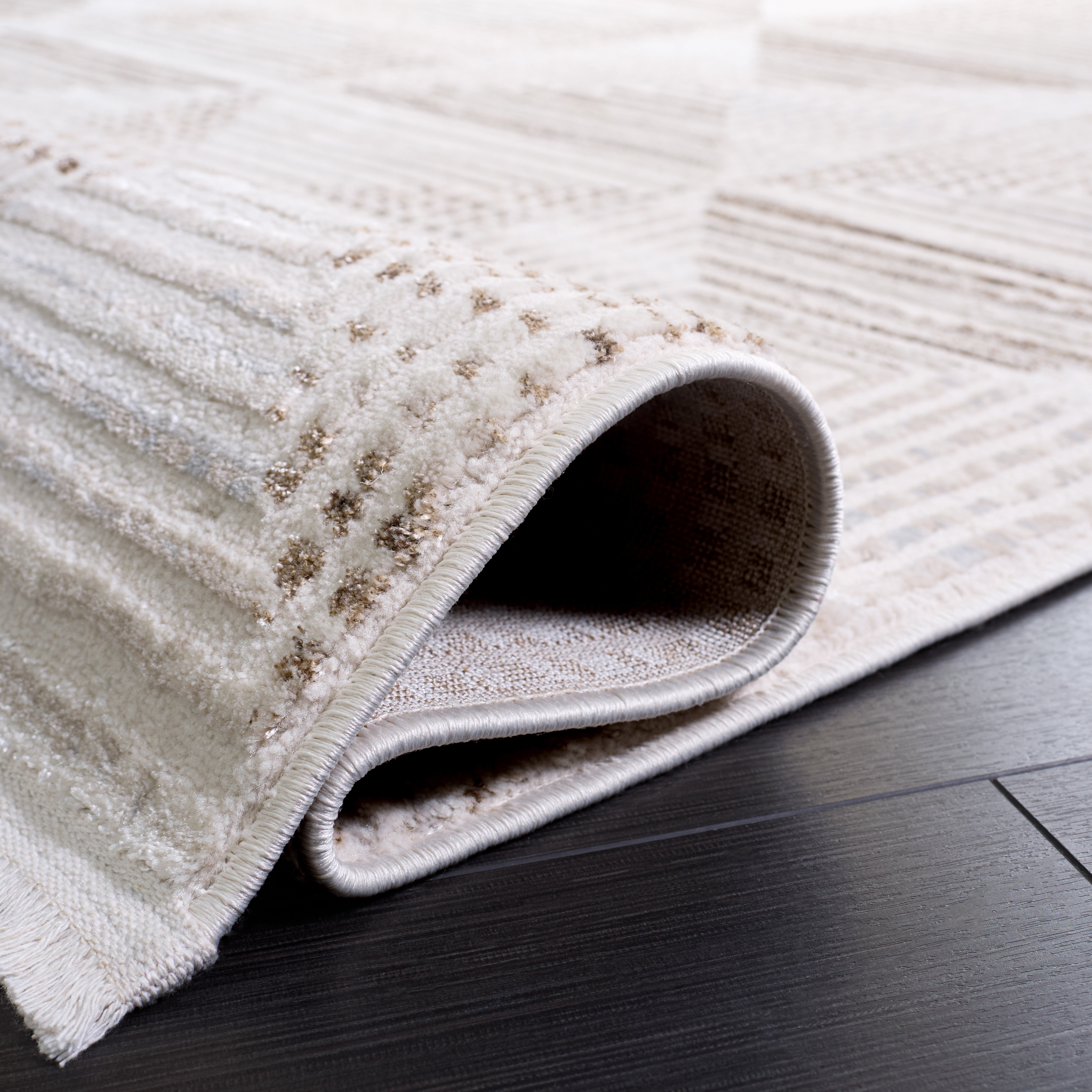 Safavieh Whisper Darrell Geometric Area Rug, Beige/Ivory, 8' x 10'