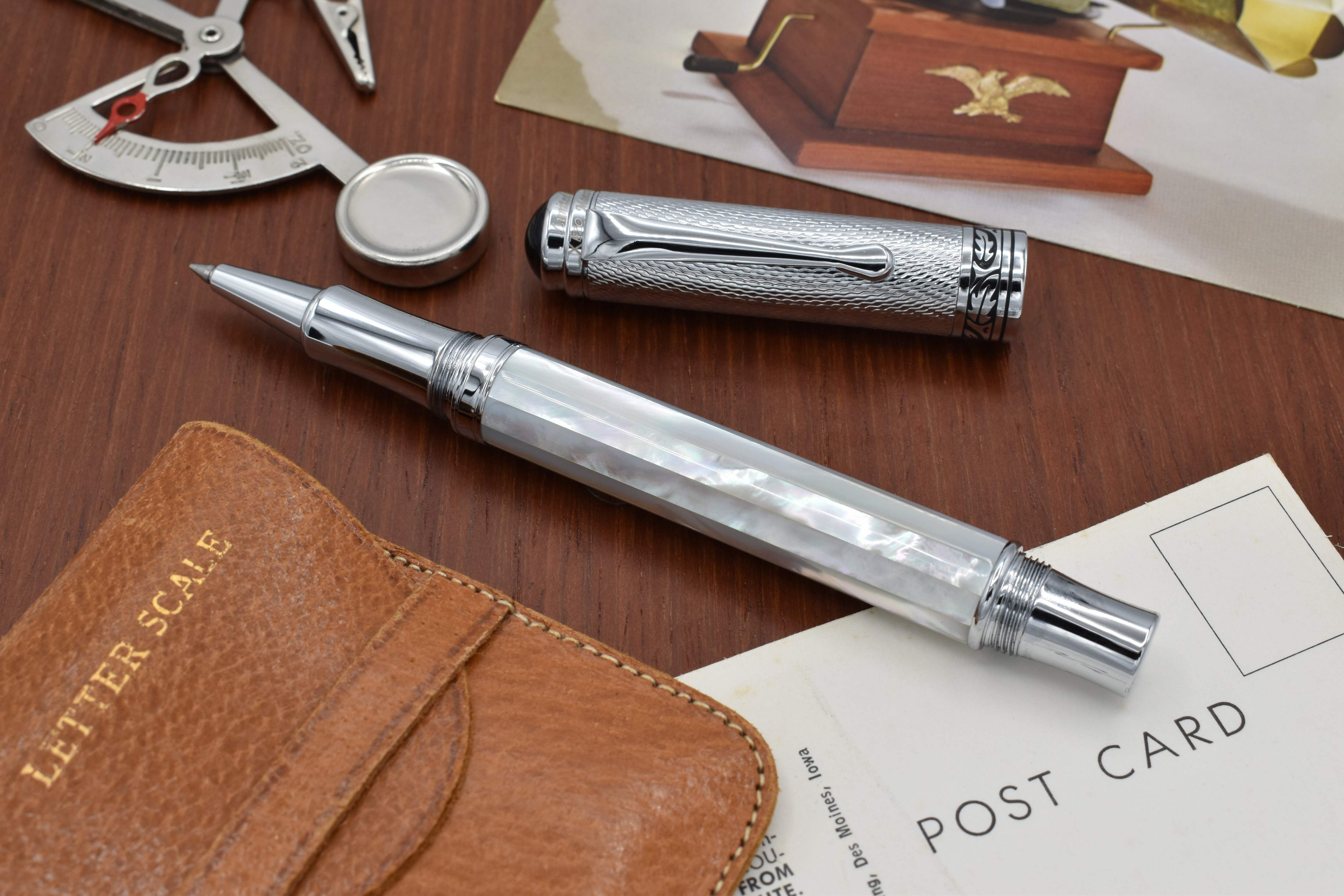 Xezo Xezo Maestro® Oceanic White Mother of Pearl Rollerball Pen - Chrome Cap