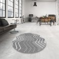 thumbnail image 4 of Ahgly Tapis Rond Lavable en Machine Intérieur Transitionnel Gris Platine, 4 Pieds Rond, 4 of 7