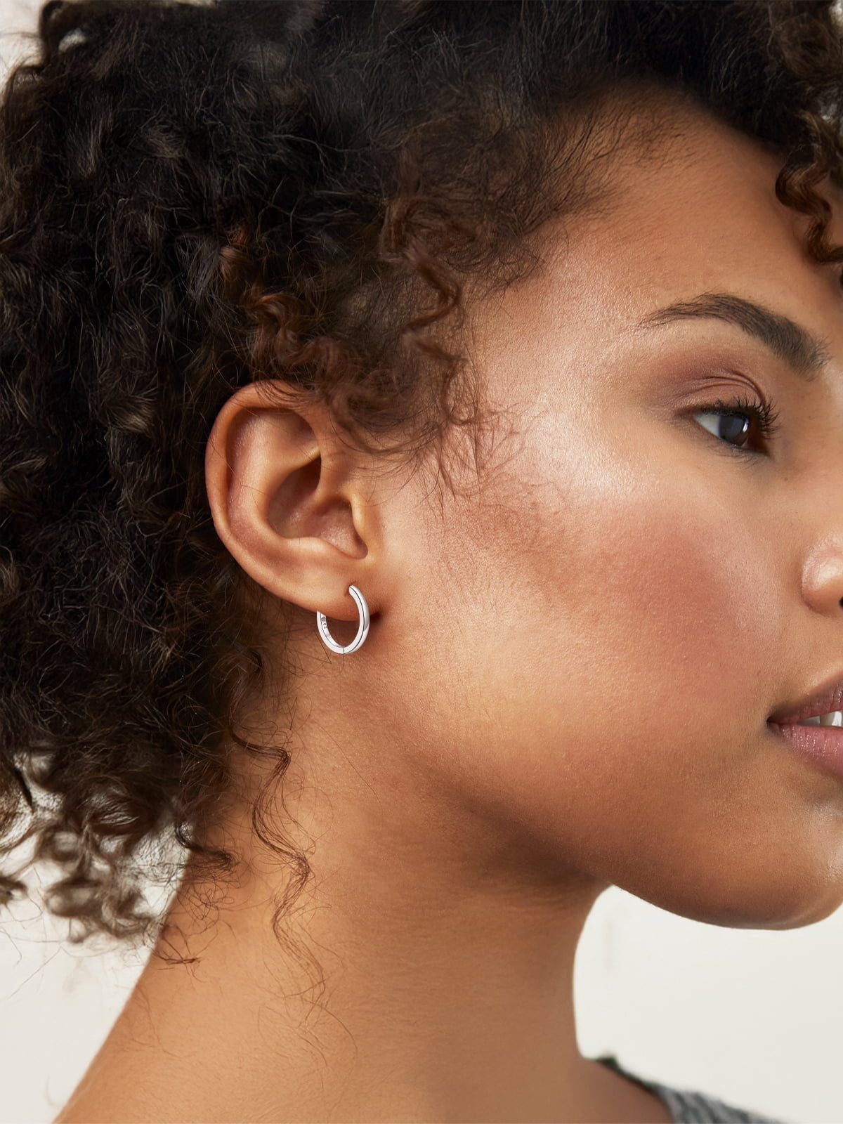 Silvora Pure Sterling Silver Small Hoop Earring for Women 14mm Hypoallergenic Tiny Huggie Earrings Cartilage Earring Jewelry Gift