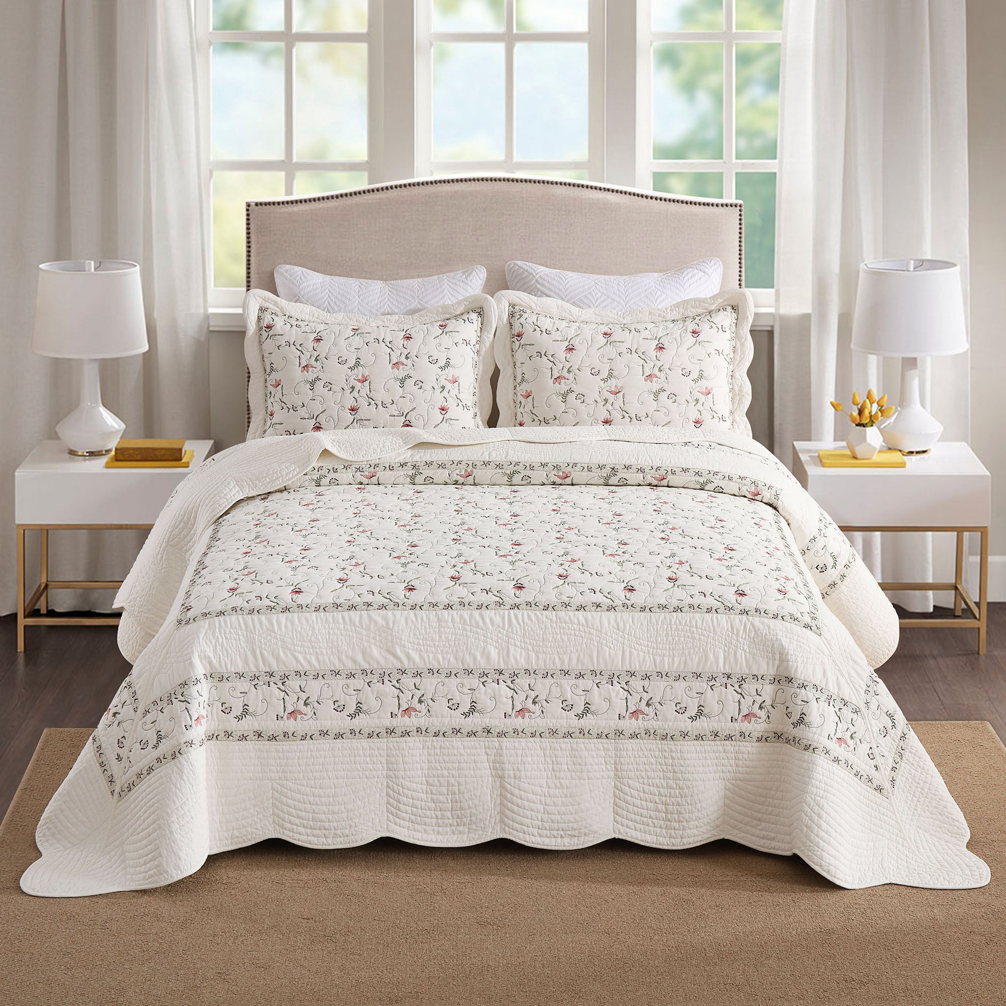 3Pcs 100% Cotton Embroidery Delicate Floral Quilt Bedspread Set
