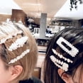 thumbnail image 5 of Pinzas para el cabello con perlas para mujeres y niñas, 4 piezas de lazos/clips/corbatas grandes para cumpleaños, regalos del día de San Valentín, horquillas brillantes, accesorios para el cabello, 5 of 5
