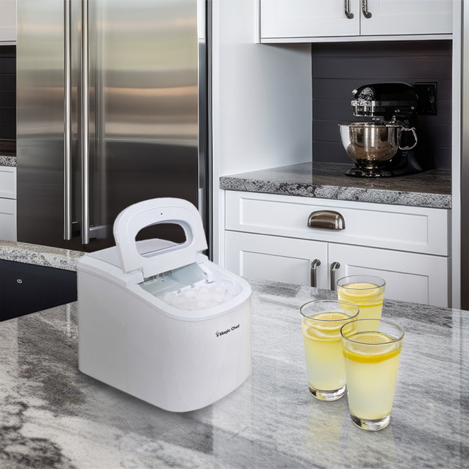 Magic Chef 27 lb. Capacity Portable Countertop Ice Maker, White and Makes Bullet Ice