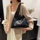 thumbnail image 4 of Bolso Axila para Mujer Con Cierre Magnético Piel Sintética Viajes, 4 of 9