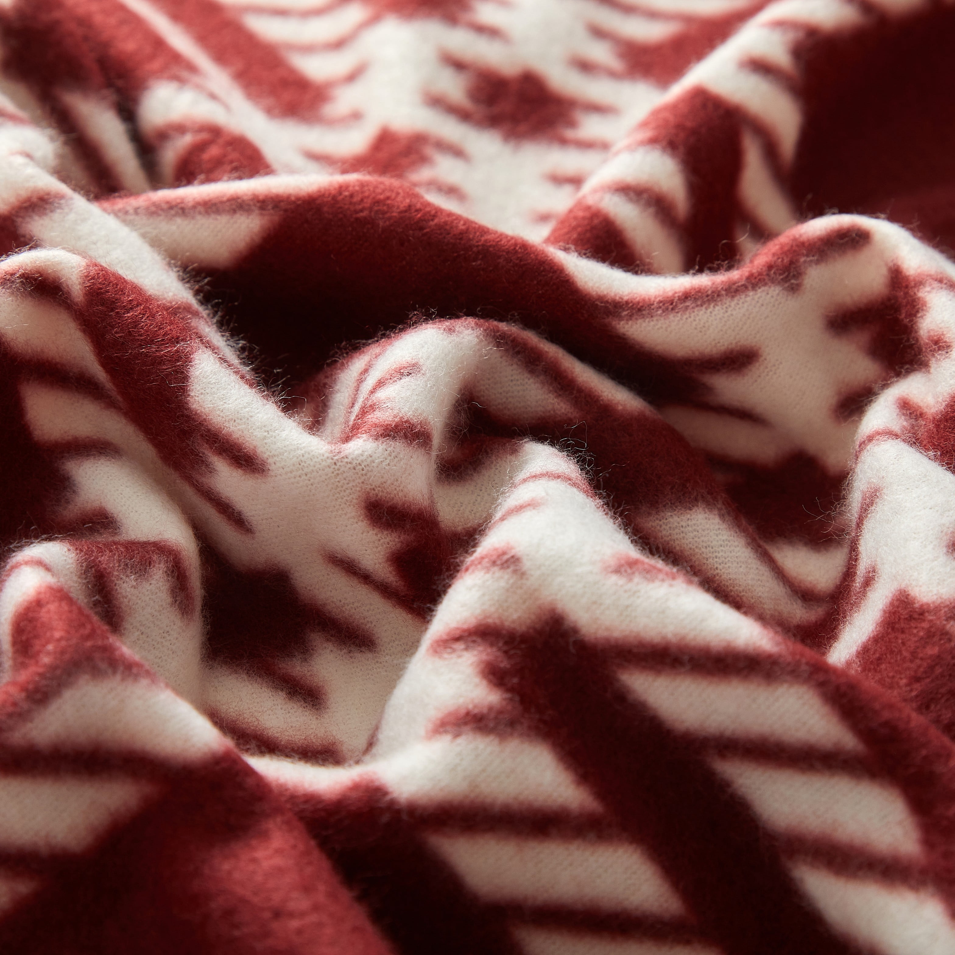 Mainstays Red Plaid Fleece Throw