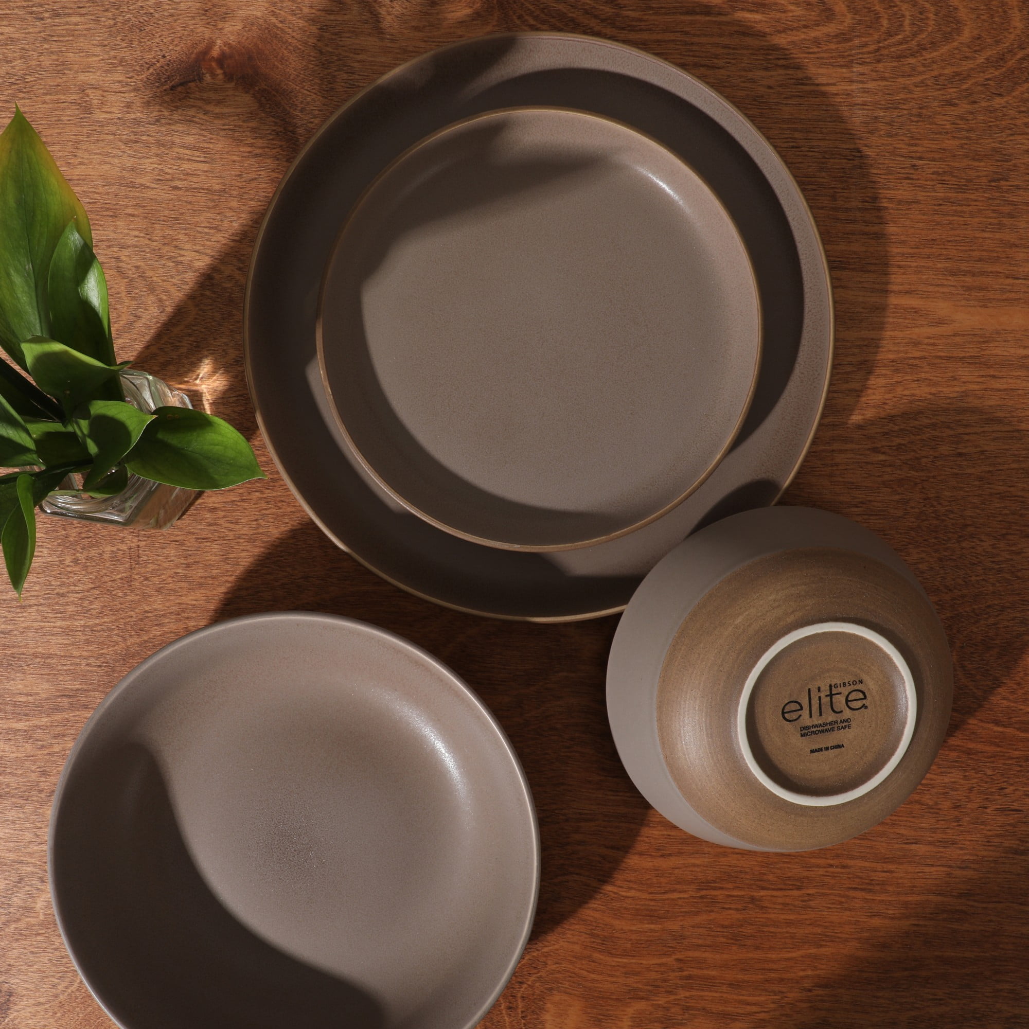 Gibson Elite Laguna Bliss 16 Piece Stoneware Reactive Glaze (Service for 4) Ceramic Plates and Bowls Dinnerware Set - Matte Beige-Gray W/ Terracotta Bottom
