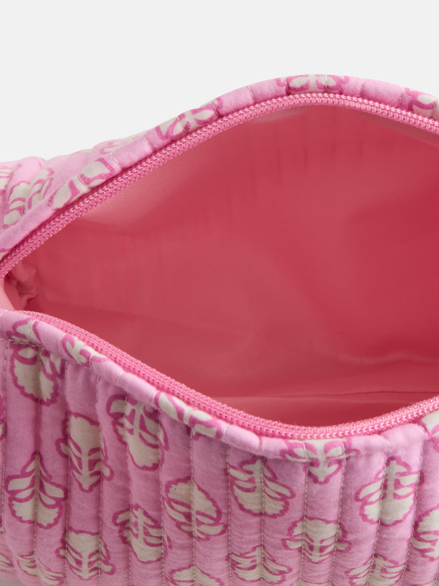 No Boundaries Quilted Pouch with Hair Scrunchie Set, 2-Piece, Women's, Pink Floral